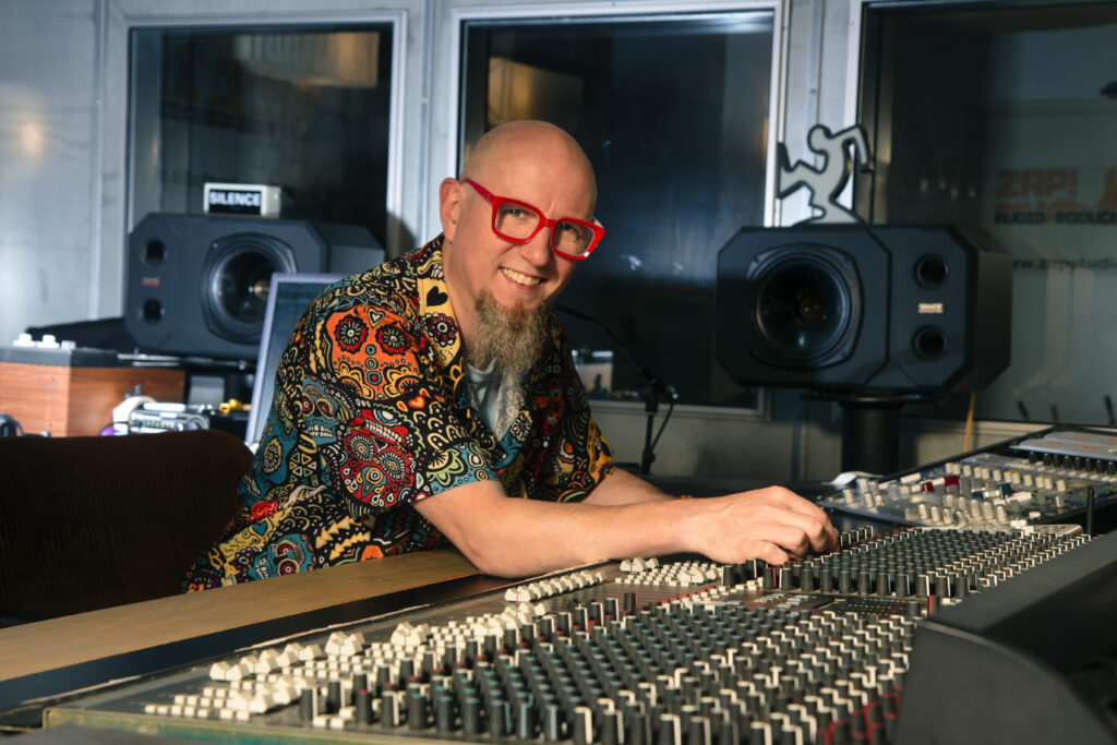 Onze producer begeleid je door het hele opnameproces voor een onvergetelijk vrijgezellenfeestje!